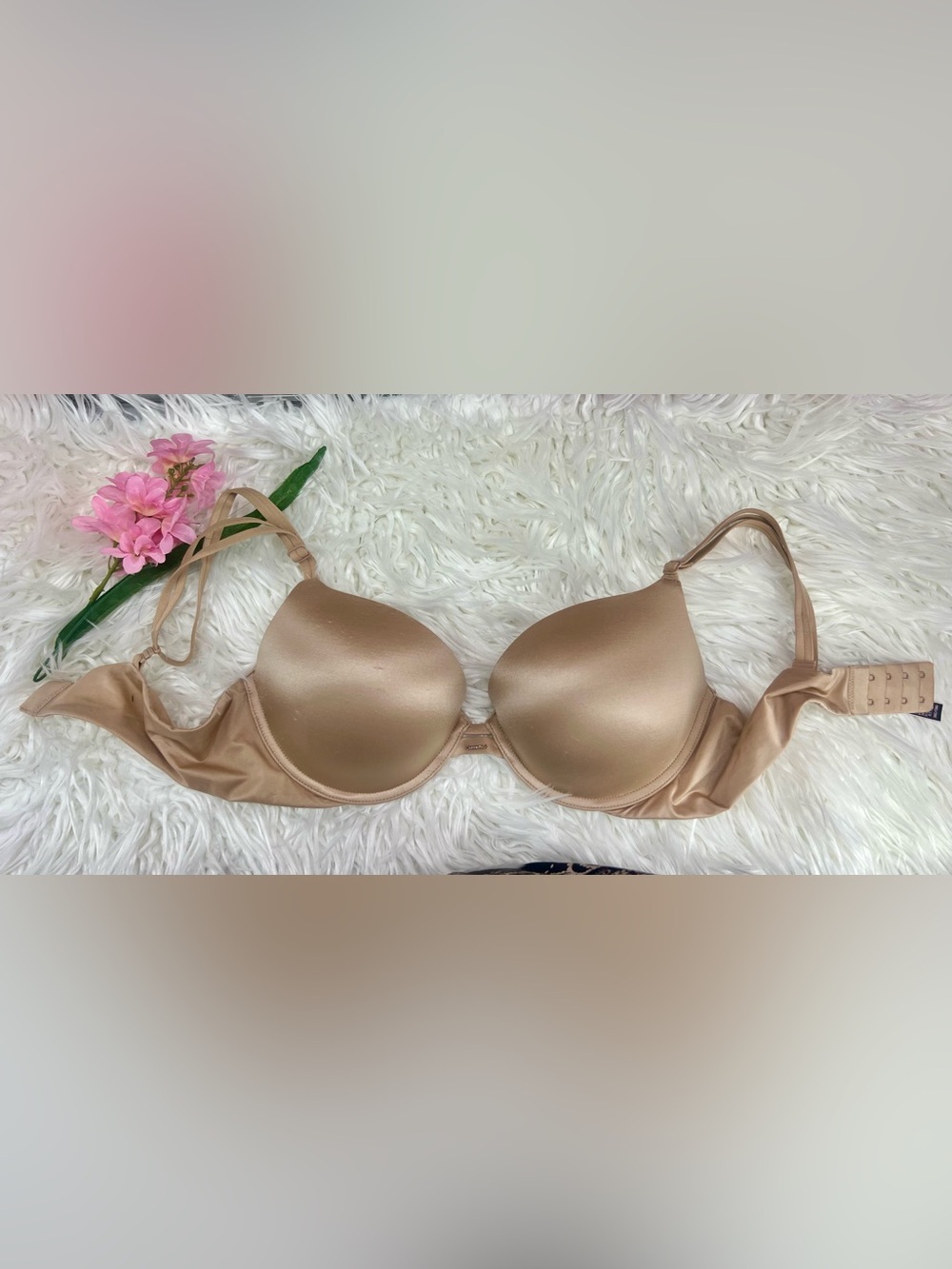 Victoria's Secret Smooth Push-Up Bra Duo — Black & Nude - Picture 3 of 6